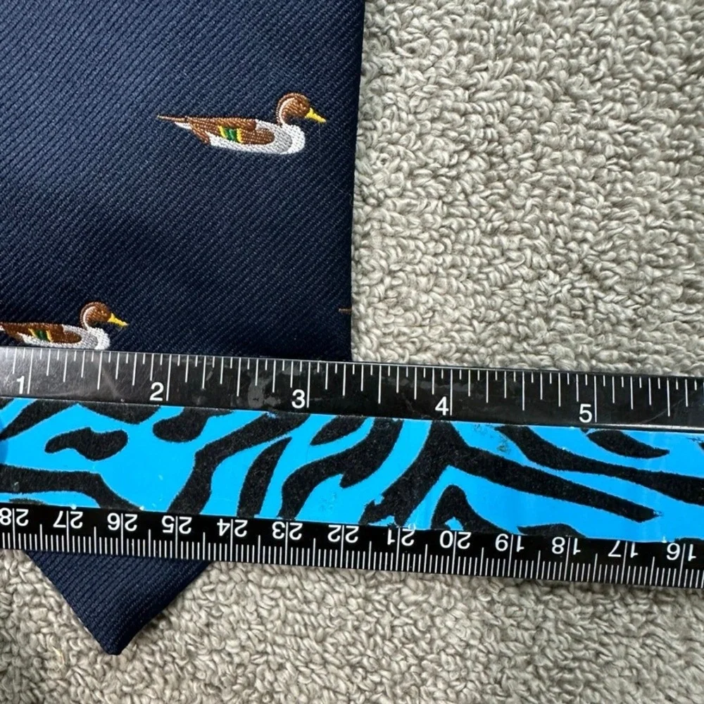 Pintail Mens Navy Blue Silk Blend Mallard Duck Embroidered Necktie 57 Inch